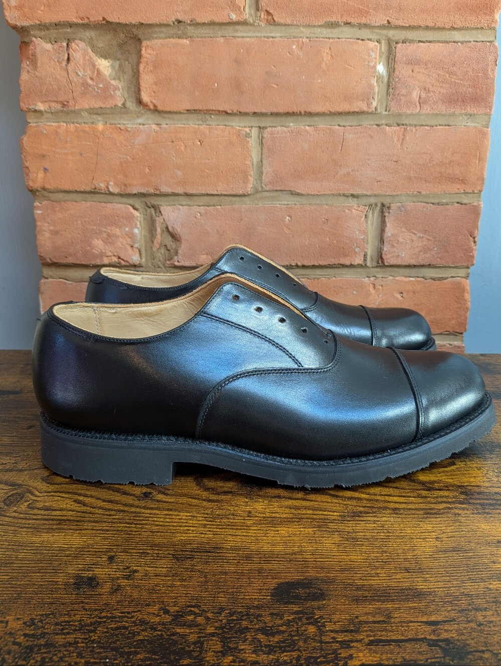 Canada West black leather cap toe oxford service shoes size 11 F (Wide) New